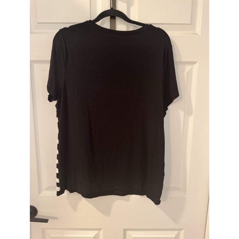Chico's Black/Ecru Tiered Stripe Short Sleeve Top‎ Size 3 (16-18) XL Raw Edge - Picture 5 of 7
